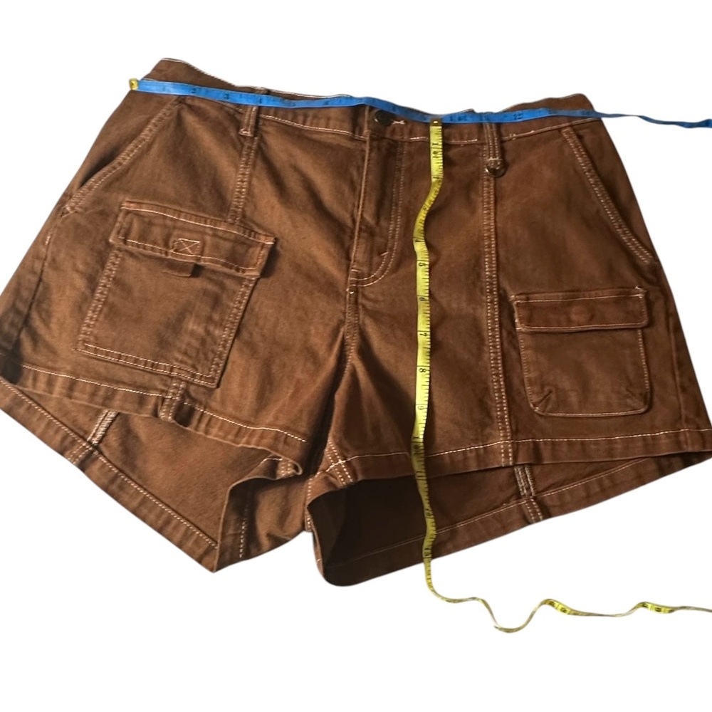 Mid-Rise Utility Shorts Brown - Picture 7 of 16